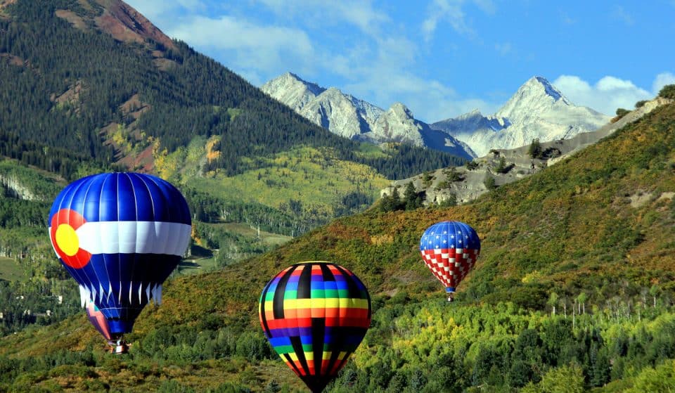 Hundreds of Colorful, Glowing Hot Air Balloons Will Take Flight In Snowmass This Month