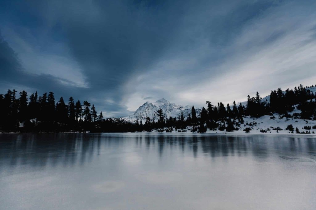 You Can Ice Skate On This Beautiful Frozen Lake In Colorado This Winter